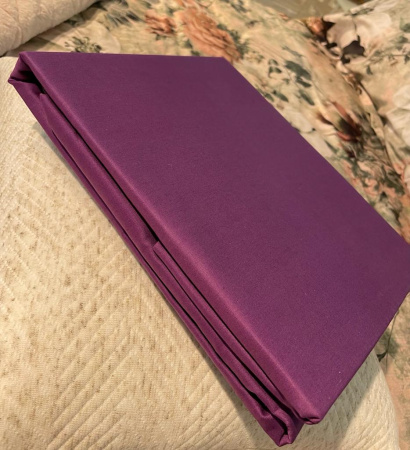 Простынь на резинке фиолетового цвета 035162 1